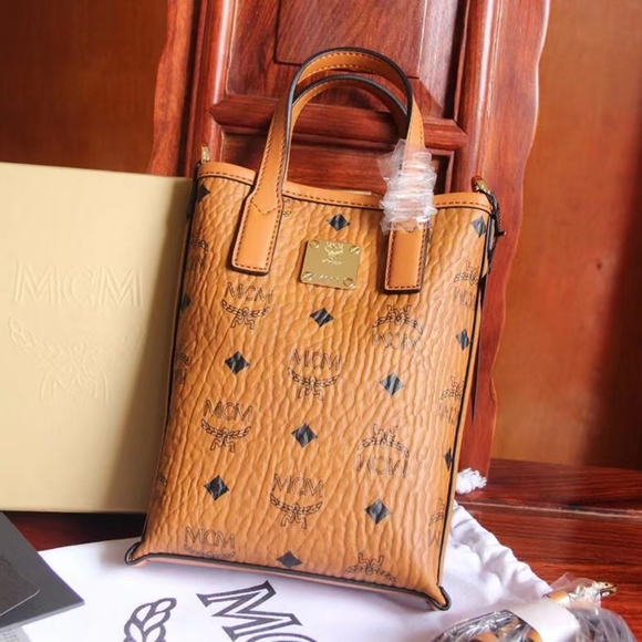 MCM bag - Picture 1 of 9